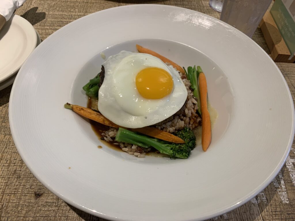 ハワイ ご飯　ヘブンリー アイランド ライフスタイル
