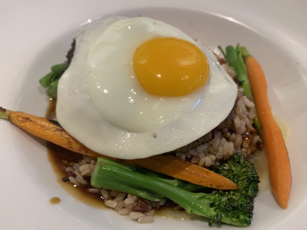 ハワイ ご飯　ヘブンリー アイランド ライフスタイル